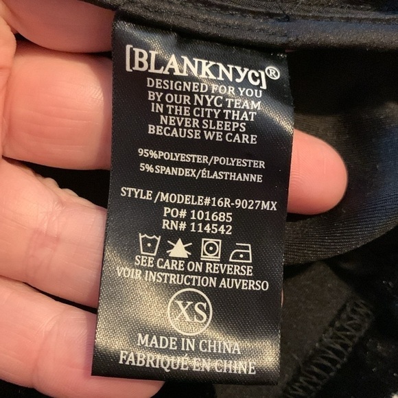 XS BLANKNYC BLACK VELVET ASYMMETRICAL JACKET NWOT - Picture 8 of 8